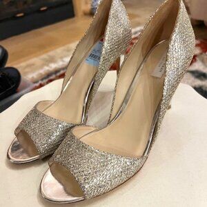 Cole Haan Gold Pump, size 8